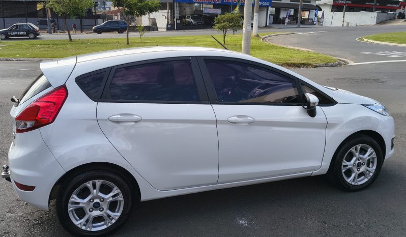 FORD NEW FIESTA 1.6 HATCH SE 2015 full
